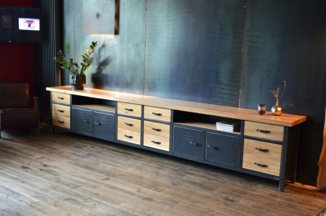 Micheli Design - Enfilade industrielle basse XXL 4 mètres CLO