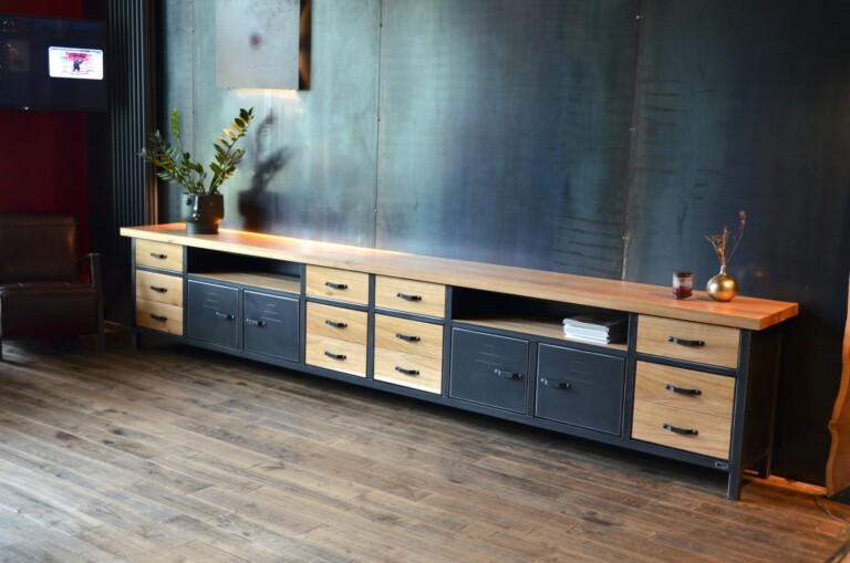 - Enfilade industrielle basse XXL 4 mètres CLO