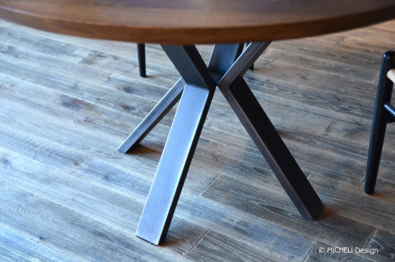 Micheli Design - Table ronde en chêne massif & acier AÉNÉAS