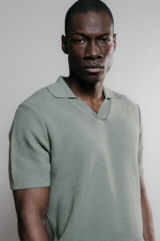 Agop Polo – Vert Militaire par la marque Nitto Knitwear Nitto Knitwear - Agop Polo – Vert Militaire