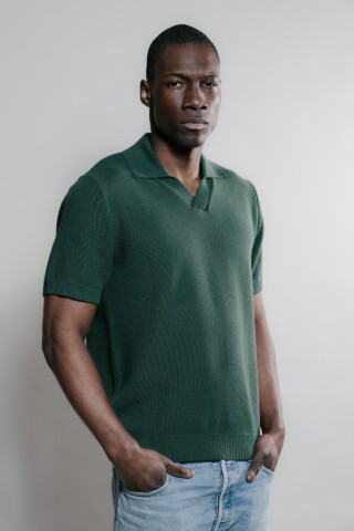 Agop Polo – Vert Bouteille par la marque Nitto Knitwear Nitto Knitwear - Agop Polo – Vert Bouteille