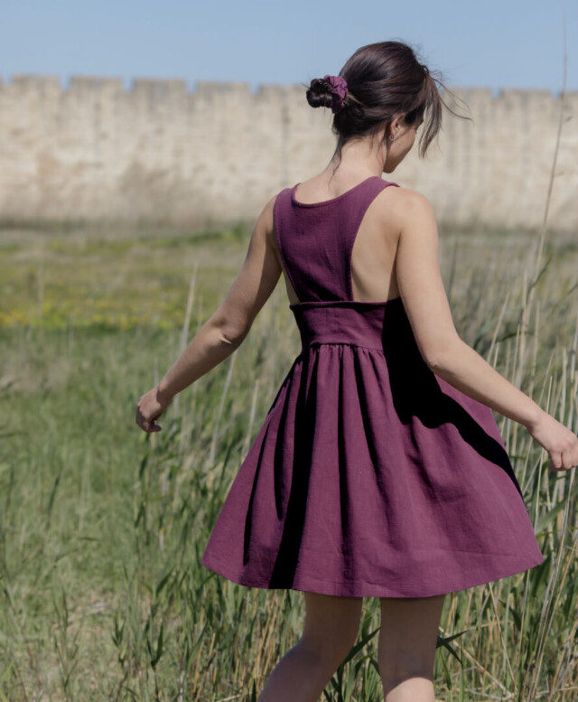 April et C - Robe Sand