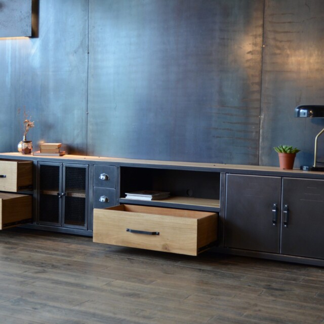 Micheli Design - Grand meuble TV 300 cm industriel PHÉBUS