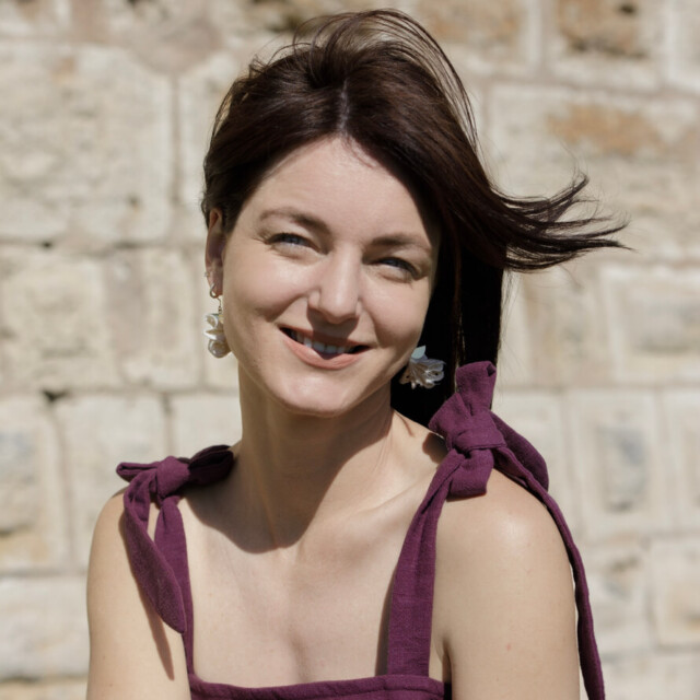 April et C - Top Plumeria - Lin bordeaux