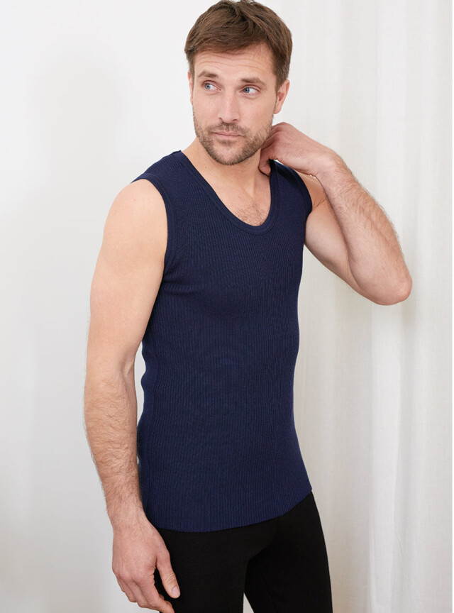 Débardeur thermique homme épais en laine bleu marine par la marque MAISON SOLFIN MAISON SOLFIN - Débardeur thermique homme épais en laine bleu marine