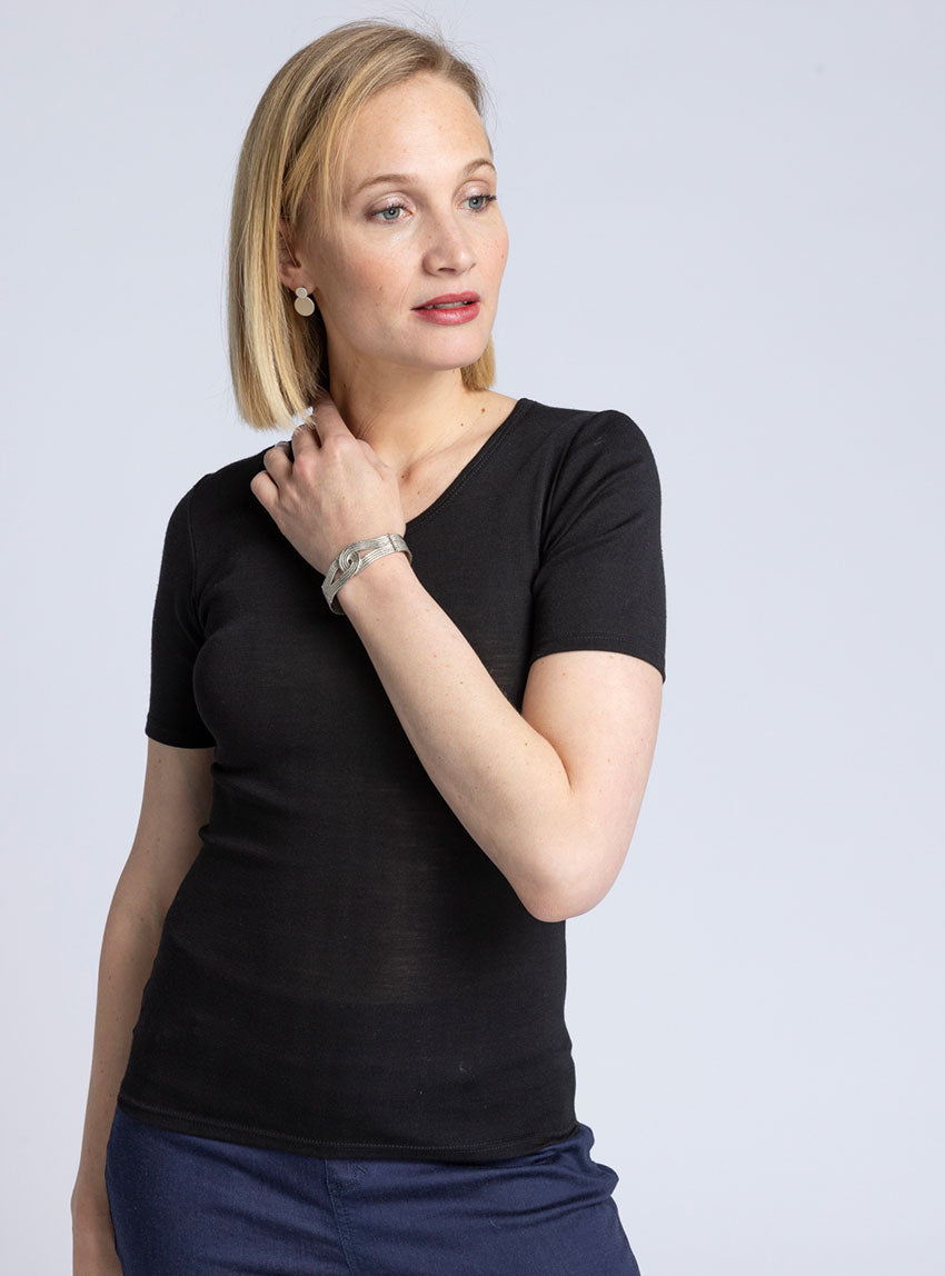 318 noir 1 Maison Solfin - T-shirt femme laine et soie noir – 4