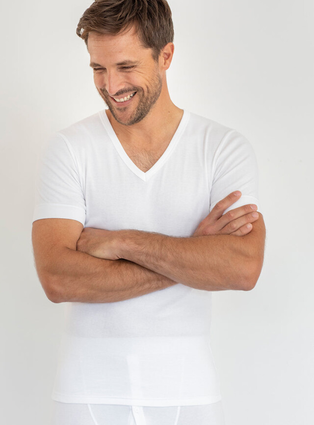 Maison-solfin - Tee-shirt homme encolure V en coton blanc – 5
