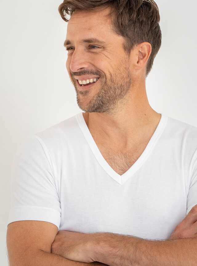 Maison-solfin - Tee-shirt homme encolure V en coton blanc – 5
