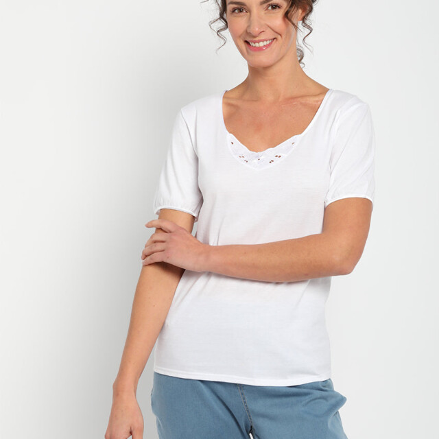 Maison-solfin - Tee-shirt femme col V brodé en coton peigné blanc – 5