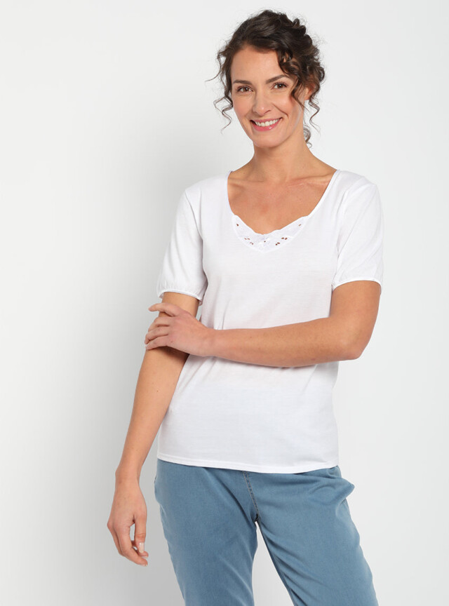 Maison-solfin - Tee-shirt femme col V brodé en coton peigné blanc – 5