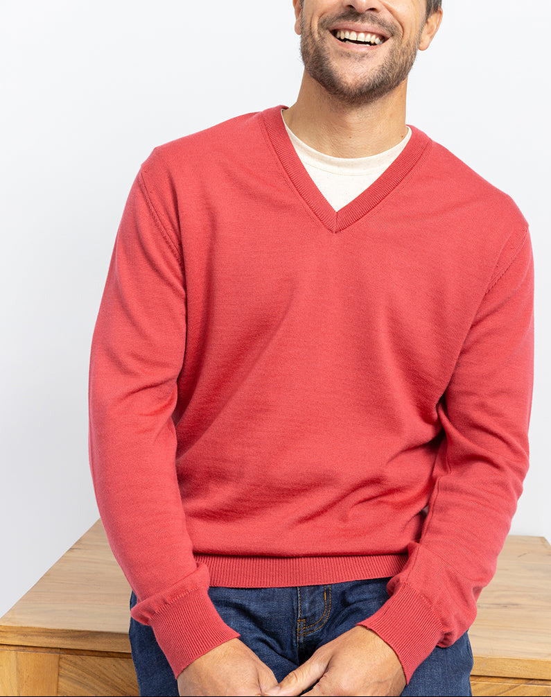 600 RTE 1 pull homme col v laine rouge tendre Maison-solfin - Pull homme col V 100% laine mérinos rouge tendre – 5