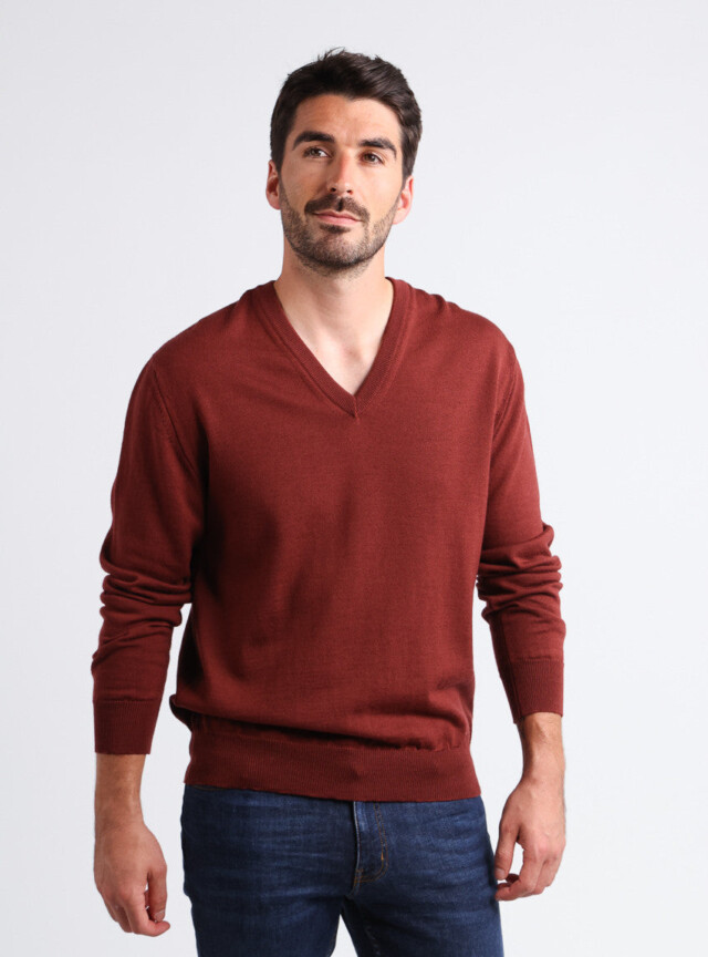 MAISON SOLFIN - Pull homme col V  100% laine mérinos rouge terre de sienne