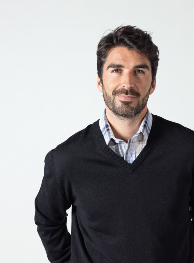 Maison-solfin - Pull homme col v 100% laine mérinos Noir – 6