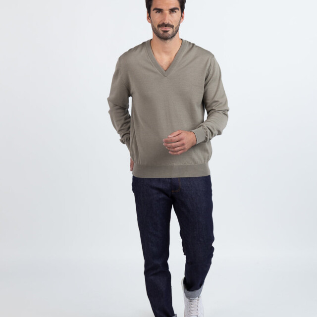 Maison-solfin - Pull homme col V 100% mérinos vert olive – 5