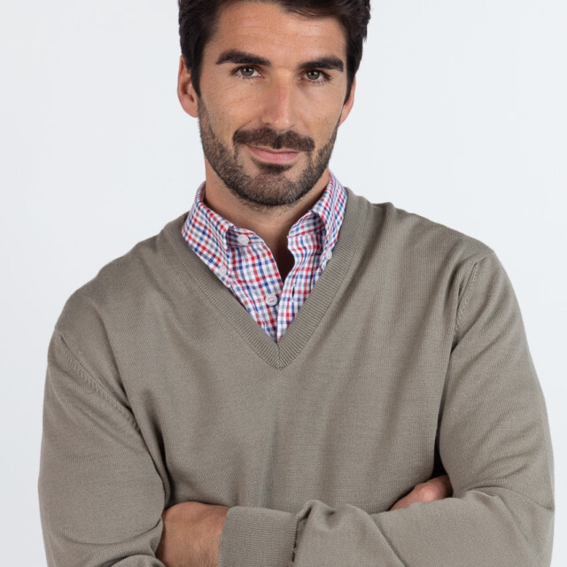 Maison-solfin - Pull homme col V 100% mérinos vert olive – 5