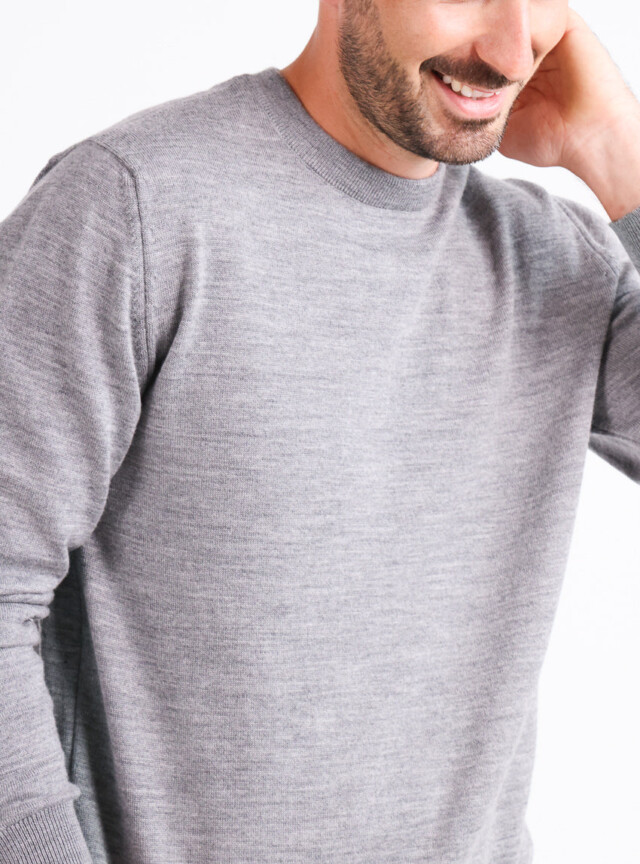 Maison-solfin - Pull homme col rond laine mérinos Gris Léger – 6