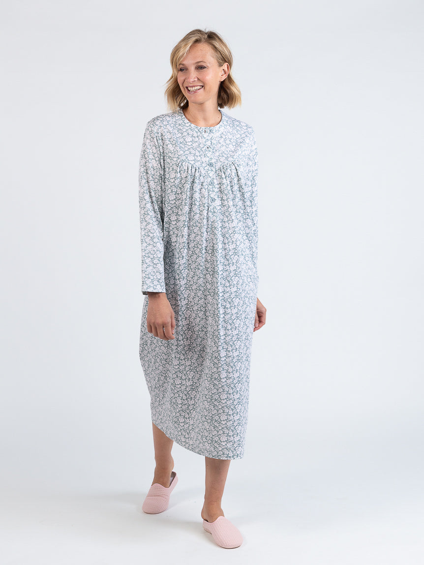 6696 floral vert sauge 1 Maison Solfin - Chemise de nuit femme en coton floral vert sauge – 5