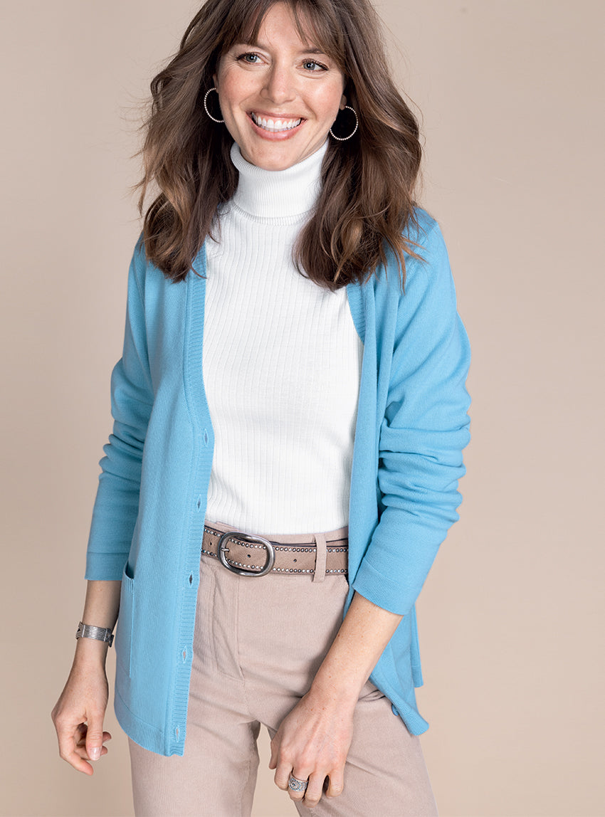 6815 BGL 1 gilet femme laine merinos bleu glacier Maison-solfin - Gilet femme en laine merinos bleu glacier – 52