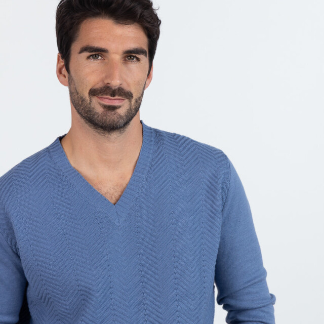 Maison Solfin - Pull homme col V chevrons en coton Bleu infini – 6