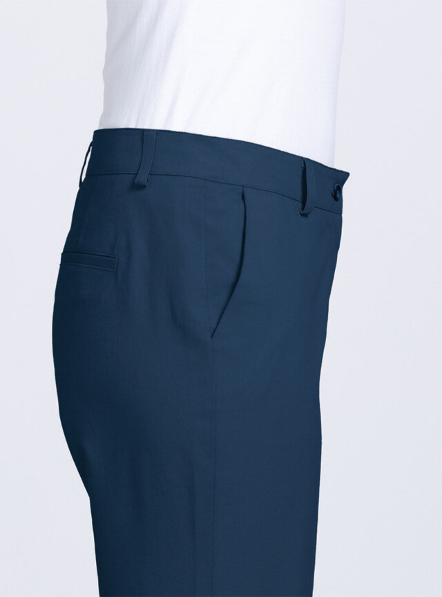 Maison Solfin - Pantacourt chino femme en coton bleu marine – 52