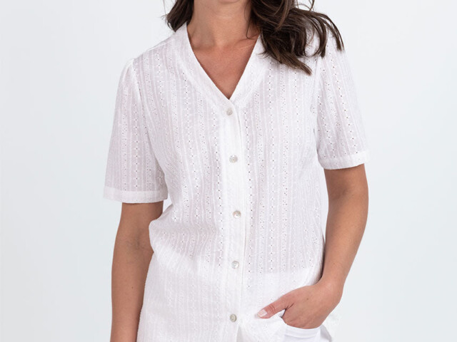 7312 12 6 chemisier brode femme coton blanc naturel Maison Solfin - Chemisier femme brodé en coton blanc naturel – 48