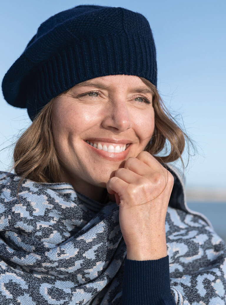 Maison-solfin - Béret femme en laine lambswool bleu marine – U