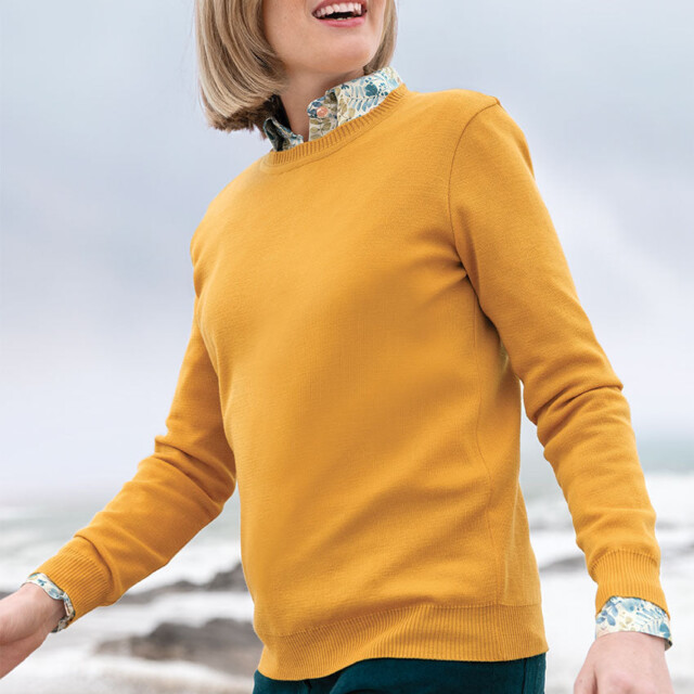 Maison Solfin - Pull femme en laine mérinos col rond jaune doré – 48