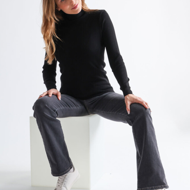 Maison-solfin - Pull chaussette femme col roule en laine merinos Noir – 5