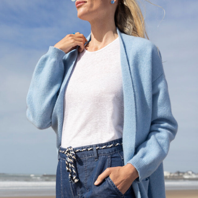 Maison Solfin - Gilet long femme en laine recyclée bleu – 4