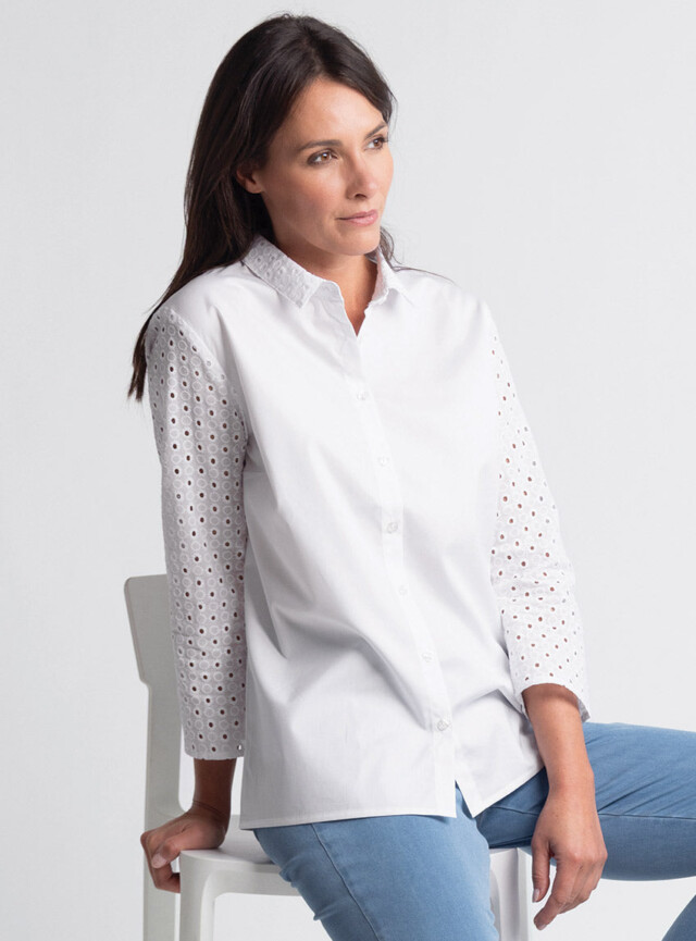 Chemisier femme blanc en coton par la marque MAISON SOLFIN MAISON SOLFIN - Chemisier femme blanc en coton