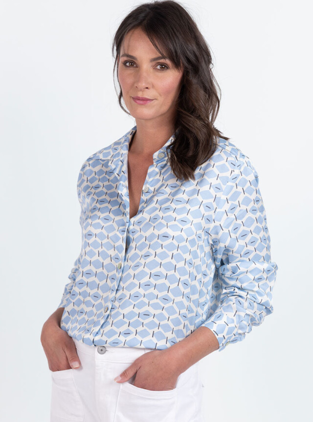 Chemisier femme rayé en viscose bleu graphique par la marque MAISON SOLFIN MAISON SOLFIN - Chemisier femme rayé en viscose bleu graphique