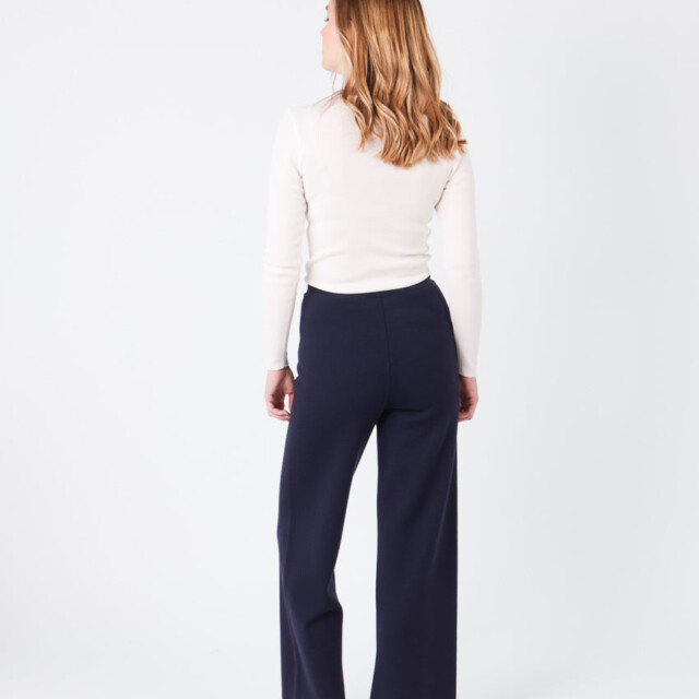Maison Solfin - Pantalon femme en laine merinos bleu marine – 5
