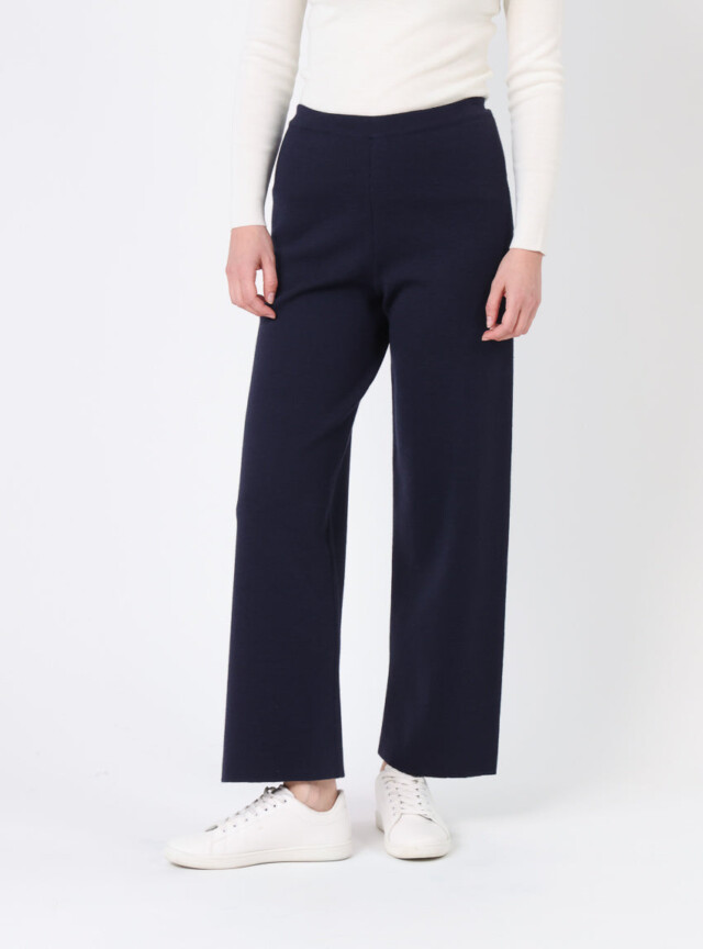 Maison Solfin - Pantalon femme en laine merinos bleu marine – 5