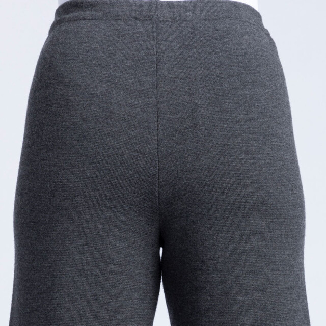 Maison Solfin - Pantalon femme en laine merinos gris anthracite – 5