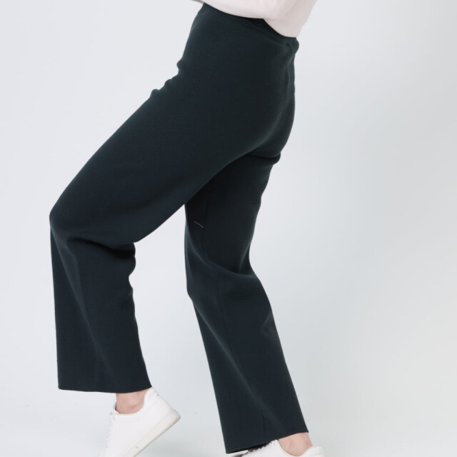 Maison Solfin - Pantalon femme en laine mérinos vert – 5