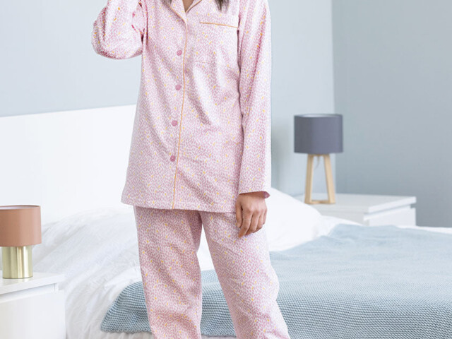 7588 laurier rose 2 Maison Solfin - Pyjama femme en coton imprimé laurier rose – 5