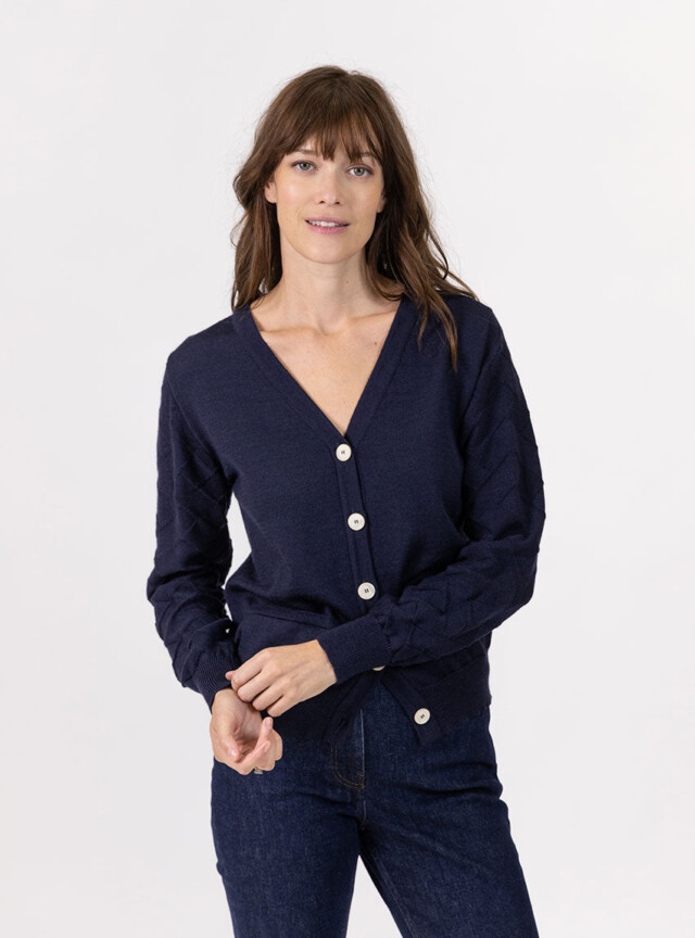 Maison Solfin - Gilet femme col V en laine merinos bleu marine – 48