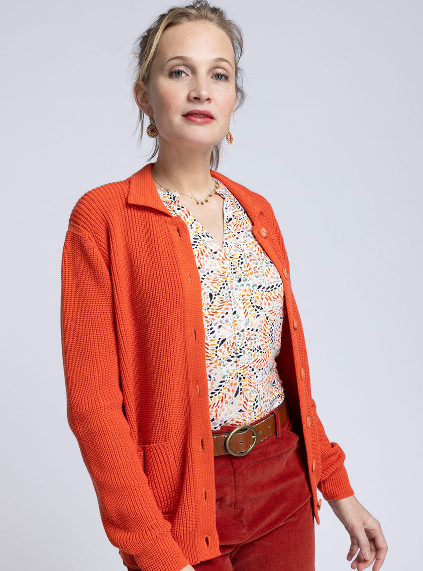 7599 orange fruite 4 Maison Solfin - Gilet femme en laine mérinos orange – 50