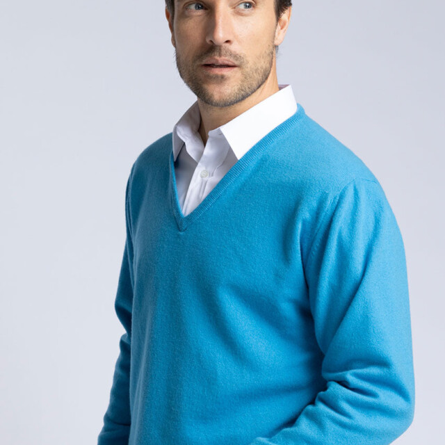 Maison Solfin - Pull homme col V en cachemire et laine bleu – 5