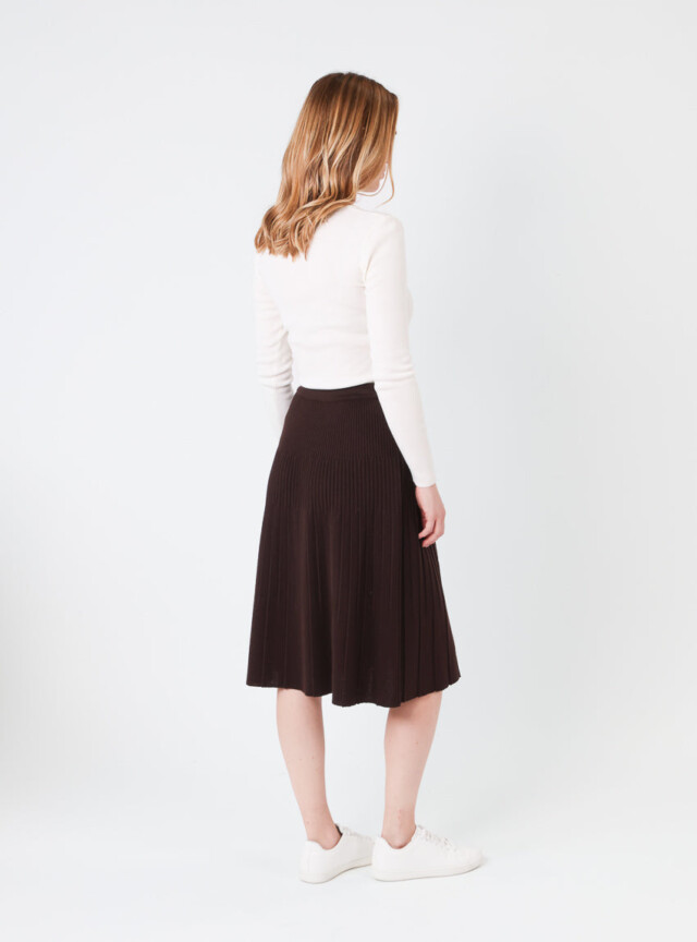 Maison Solfin - Jupe plissée midi en laine marron chocolat – 4