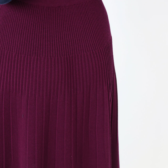 Maison Solfin - Jupe plissée midi en laine violet nuit – 4