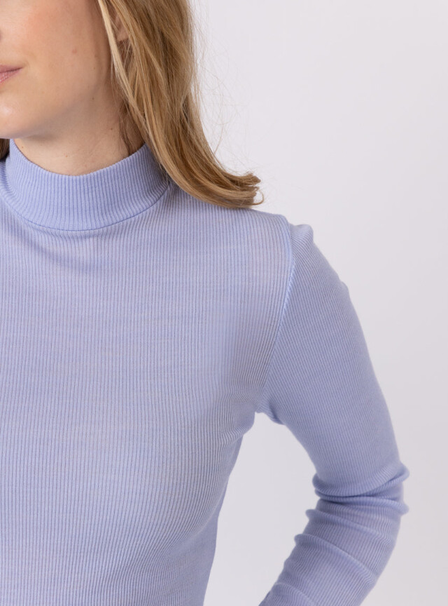 Maison Solfin - Pull chaussette femme col montant bleu ciel – 5
