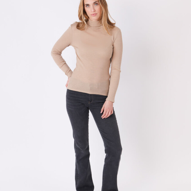 Maison Solfin - Pull chaussette col roulé laine et soie beige – 5