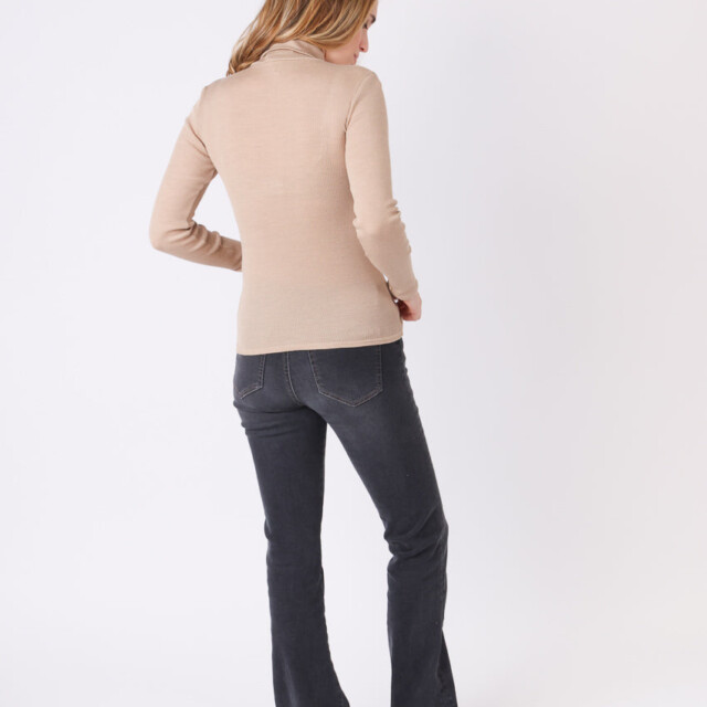 Maison Solfin - Pull chaussette col roulé laine et soie beige – 5