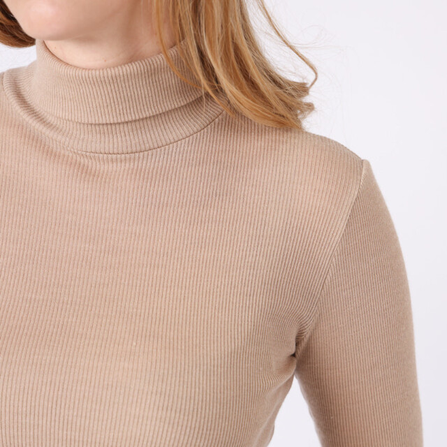 Maison Solfin - Pull chaussette col roulé laine et soie beige – 5