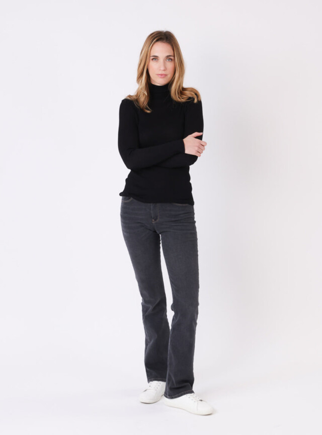 Maison Solfin - Pull chaussette col roulé laine et soie noir – 5