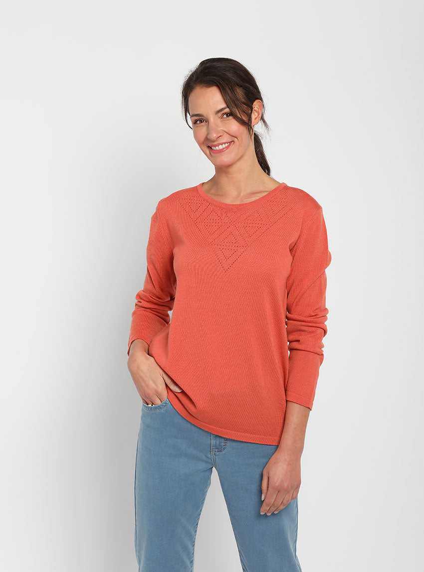 7727 orange tendre 1 Maison Solfin - Pull femme col ajouré orange tendre – 48