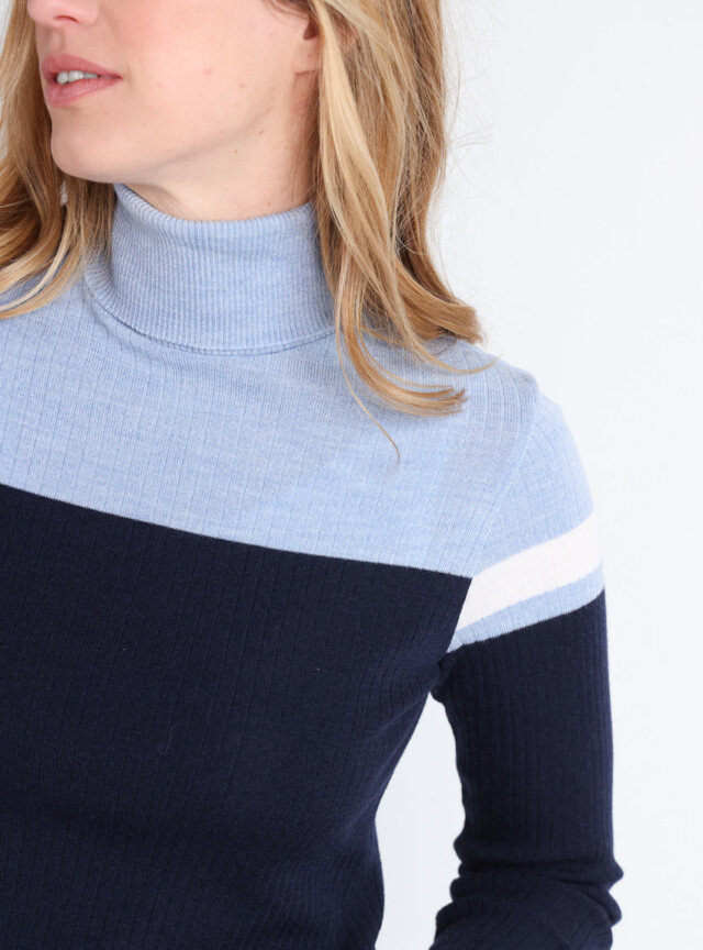 Maison Solfin - Pull chaussette col roulé en laine bleu – 5