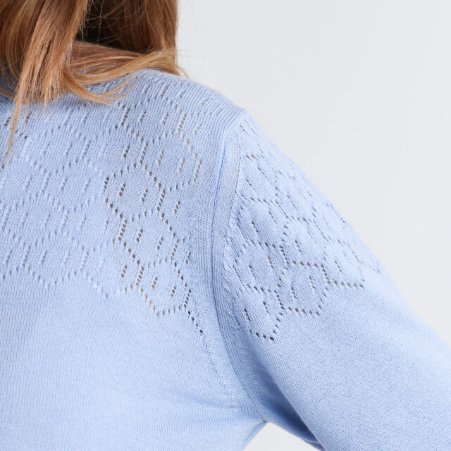 Maison Solfin - Pull femme col et maille fantaisie en laine mérinos bleu aster – 50