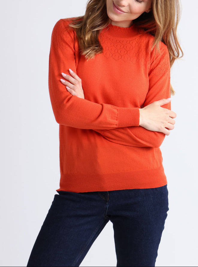 7767 orange fruite 1 Maison Solfin - Pull femme col et maille fantaisie en laine mérinos orange – 50